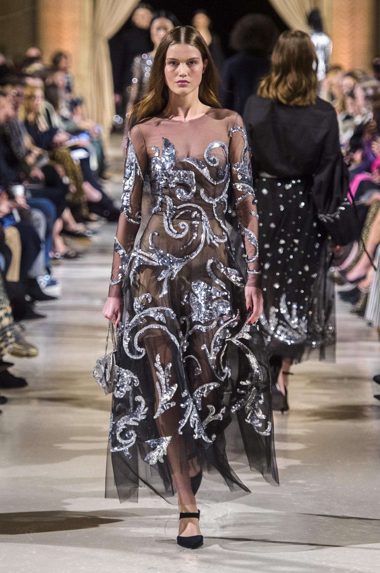 Oscar de la Renta | RTW Fall 2018 - Borderfree