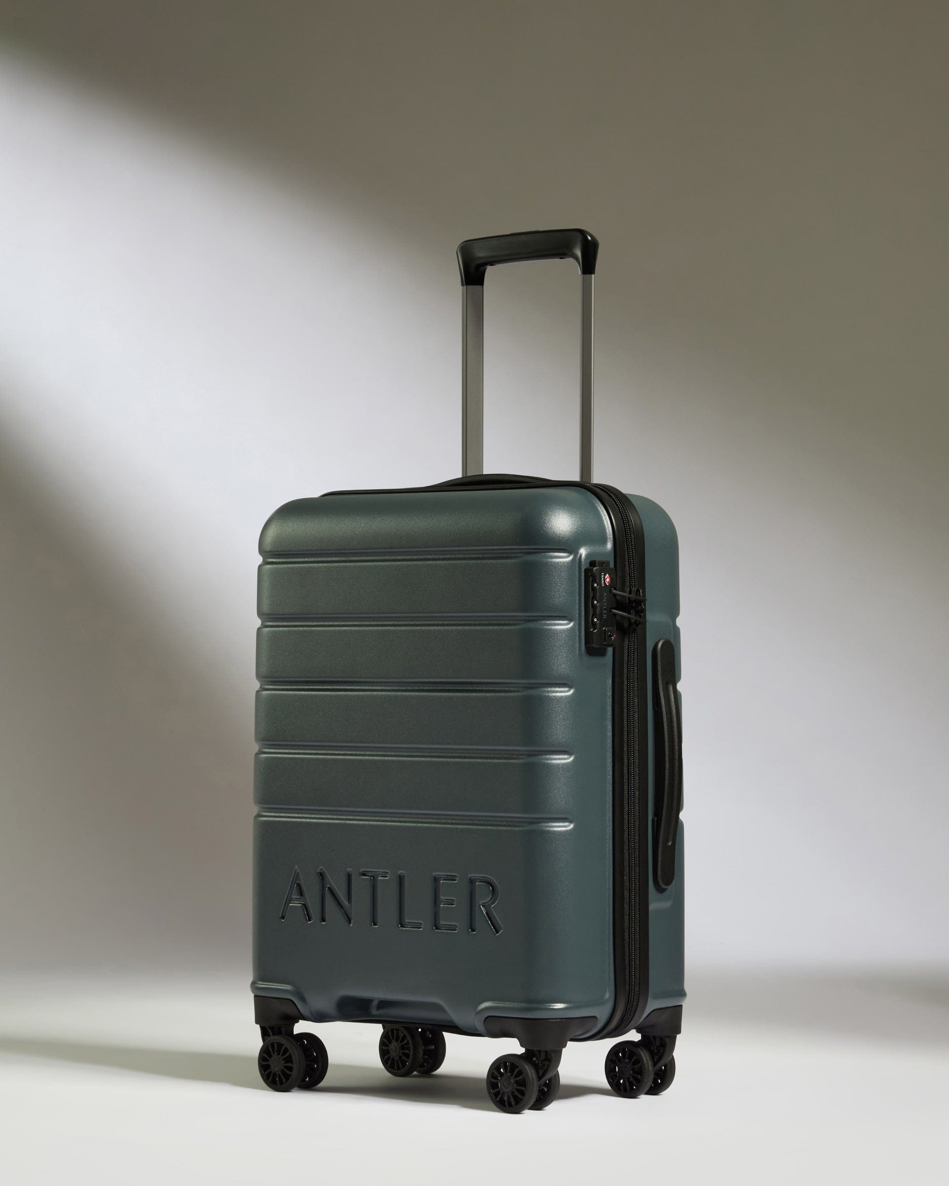 Cabin Suitcase in Granite Grey Logo Borderfree